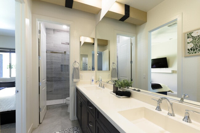 Building Photo - 23060 E Sonoqui Blvd