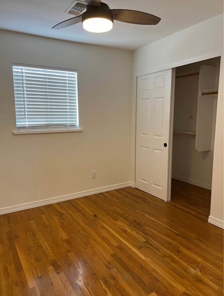 Building Photo - 9610 N 11th Ave