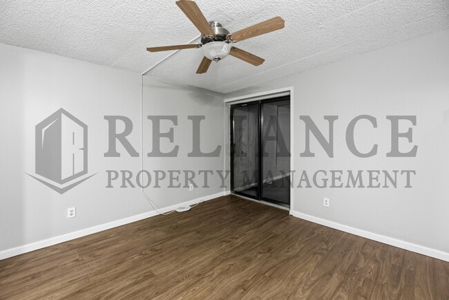 Building Photo - 1908 N Jeanette St