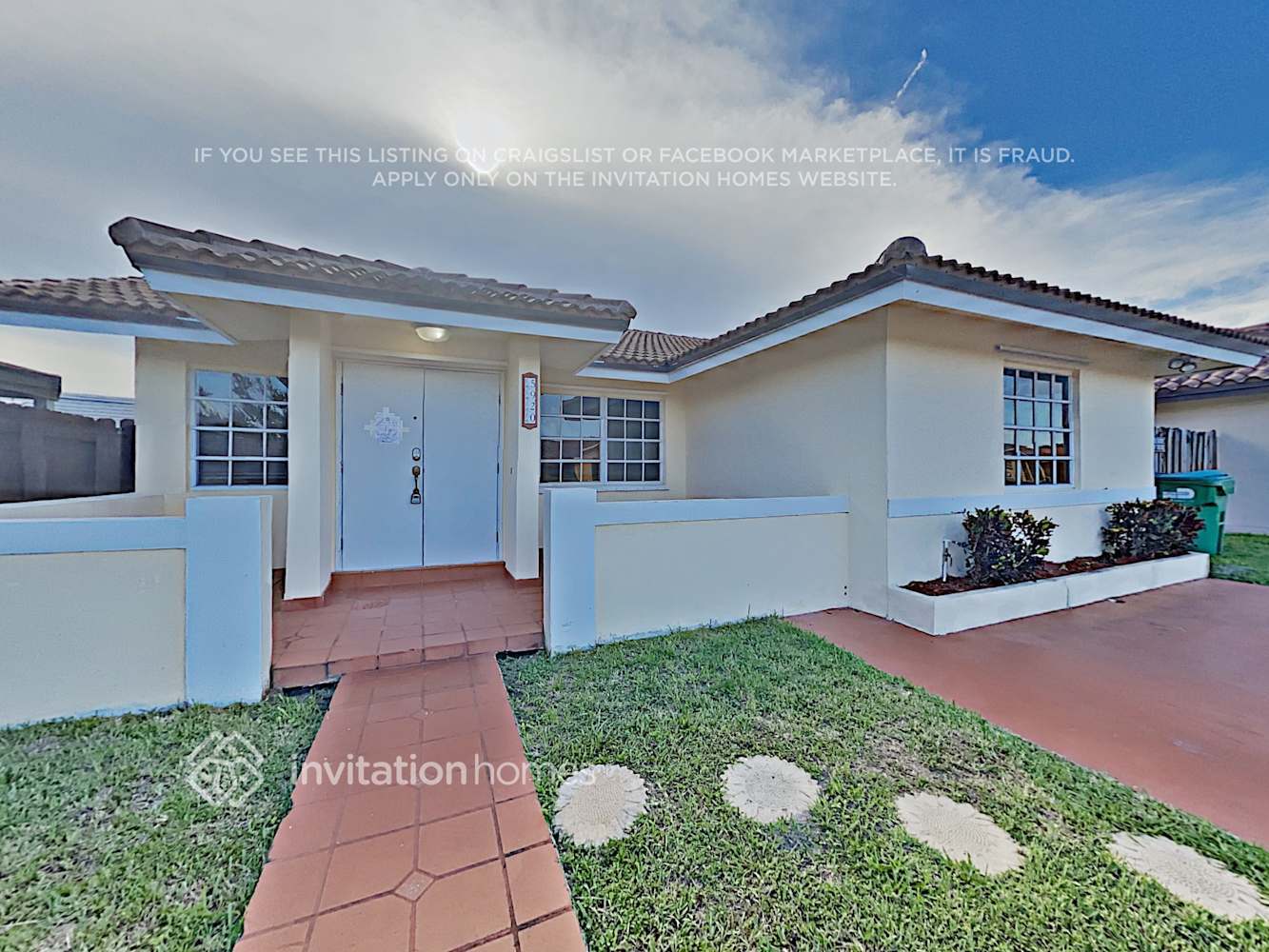 Building Photo - 5920 SW 148th Ave
