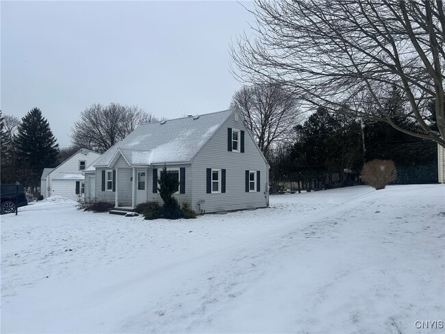 Building Photo - 3 Wills Dr