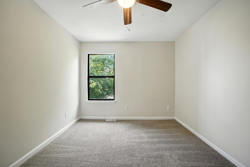 Building Photo - 4721 Woodglen Ct