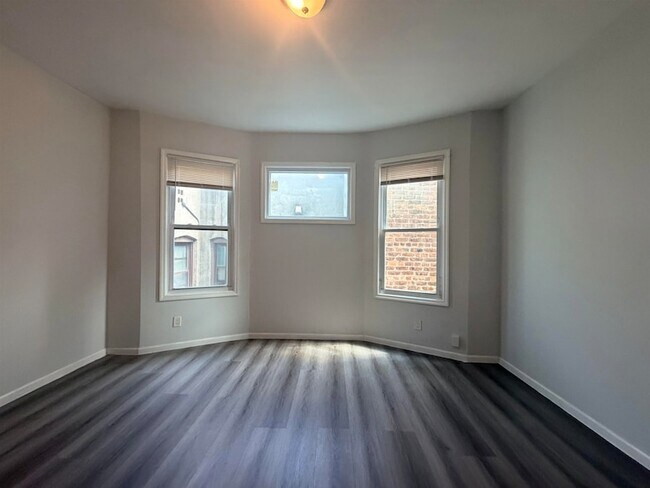 Building Photo - 109 Frank E Rodgers Blvd S