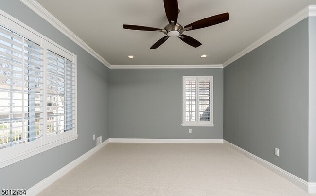 Building Photo - 255 Riveredge Dr