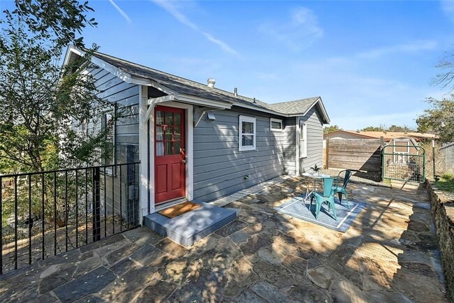 Building Photo - 2201 Indian Creek Rd