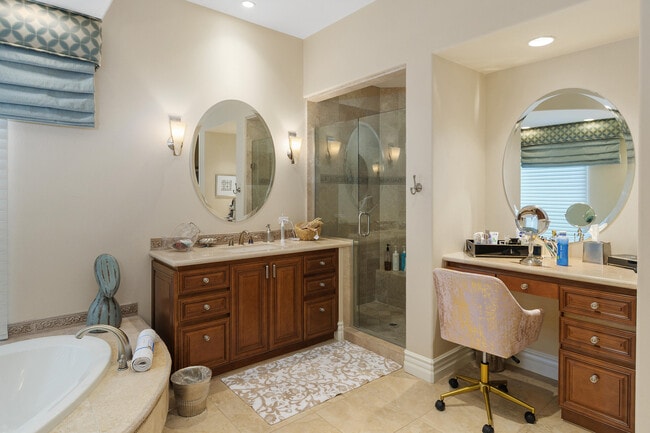 Building Photo - 75739 Via Cortona