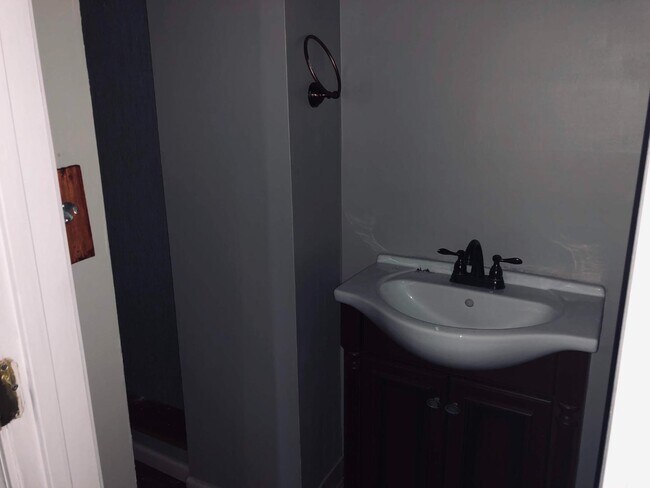 Building Photo - 316 2nd Ave S