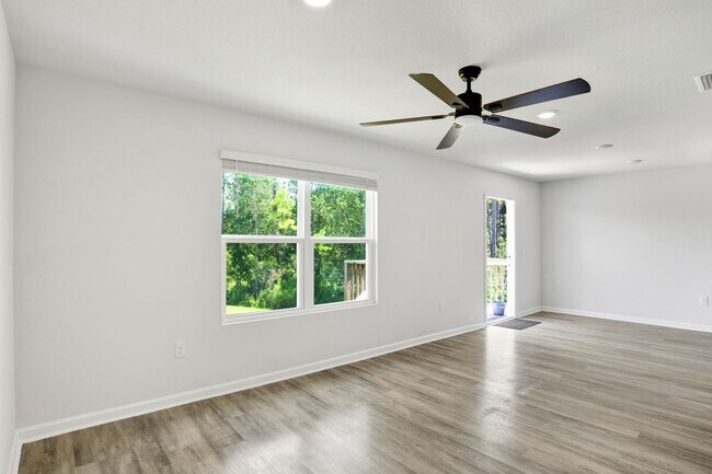 Building Photo - Beautiful 2023 Build Home, available now f...