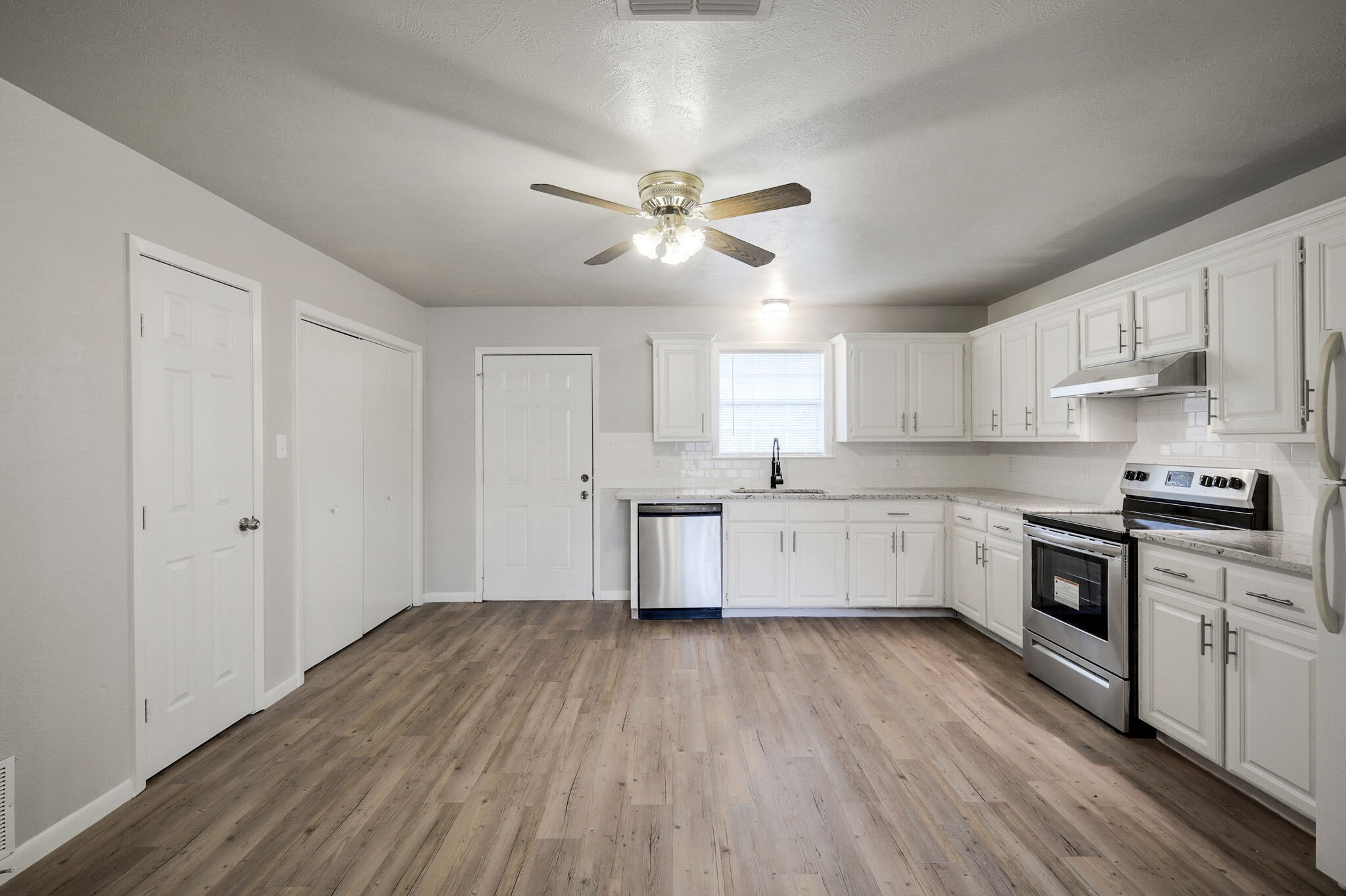 Building Photo - 608 Uland St