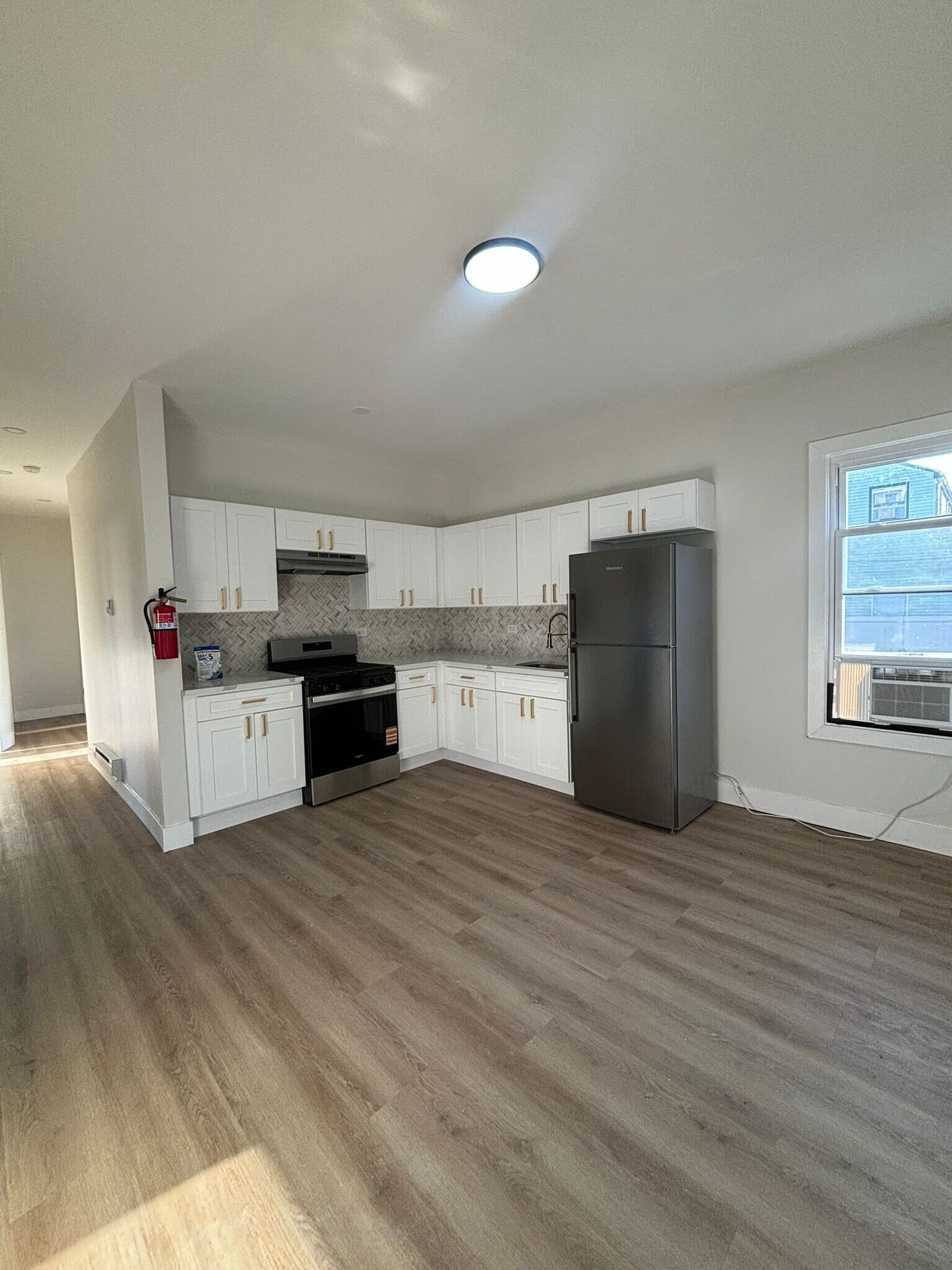 Building Photo - 49 Rosehill Pl