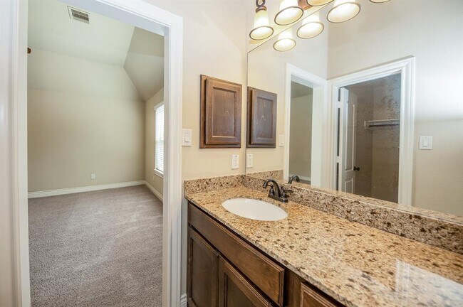 Building Photo - 27811 Bradford Ridge Dr