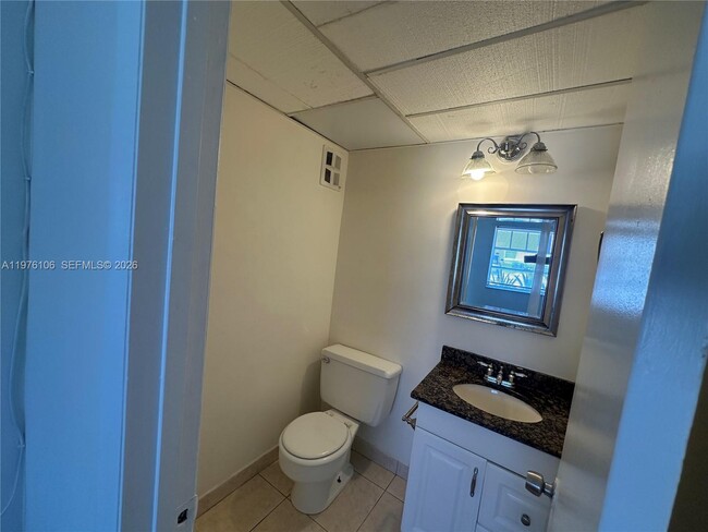 Building Photo - 3033 NW 68th St