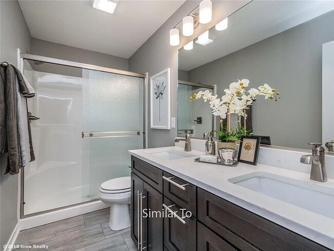 Building Photo - 2338 SE Sydney Ln