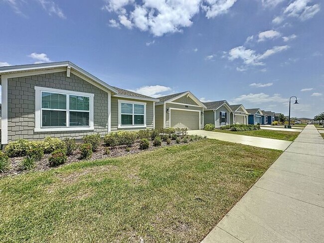 Building Photo - RESORT STYLE HOME IN STOREY CREEK