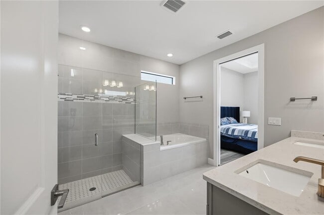 Building Photo - 7849 Mainsail Ln
