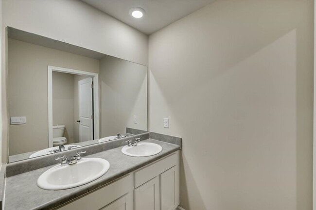 Building Photo - 6099 Whitewater Dr