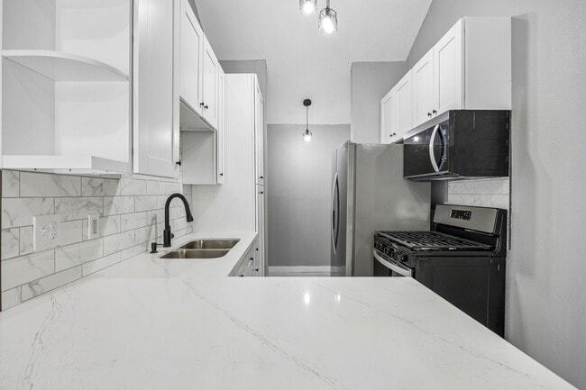 Building Photo - 11554 Gullwood Dr
