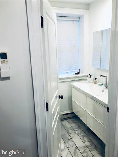 Building Photo - 8 N New St