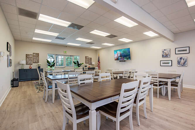 Building Photo - 2271 Grove Dr