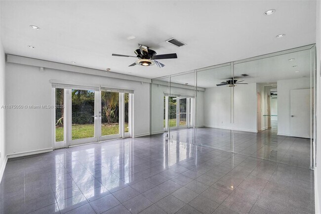 Building Photo - 20525 Highland Lakes Blvd