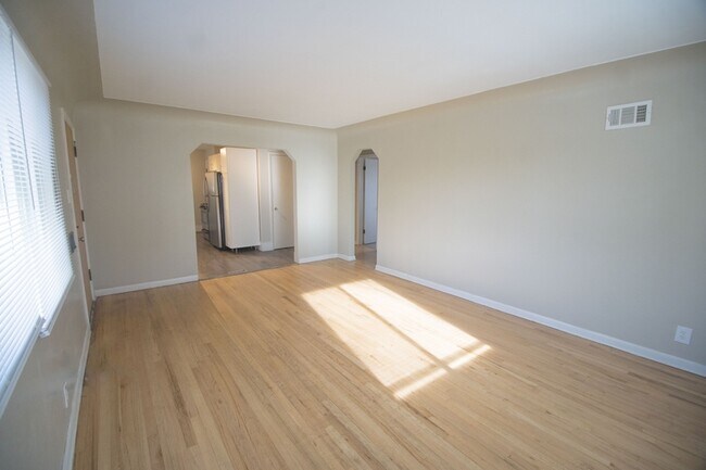 Building Photo - 2410 S Ogden St