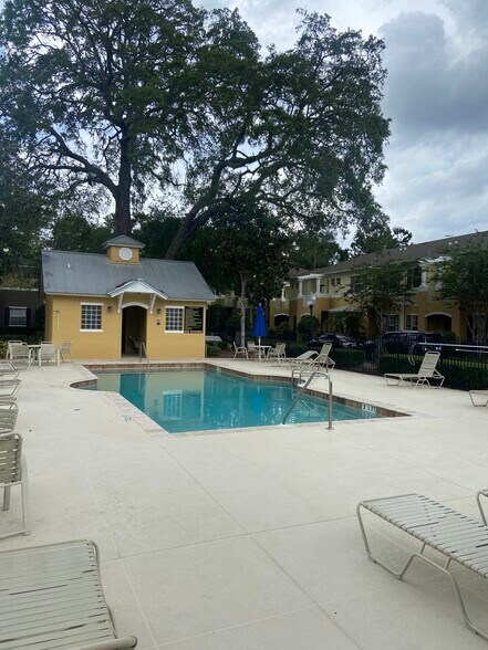 Building Photo - 7441 Arlington Grove Cir
