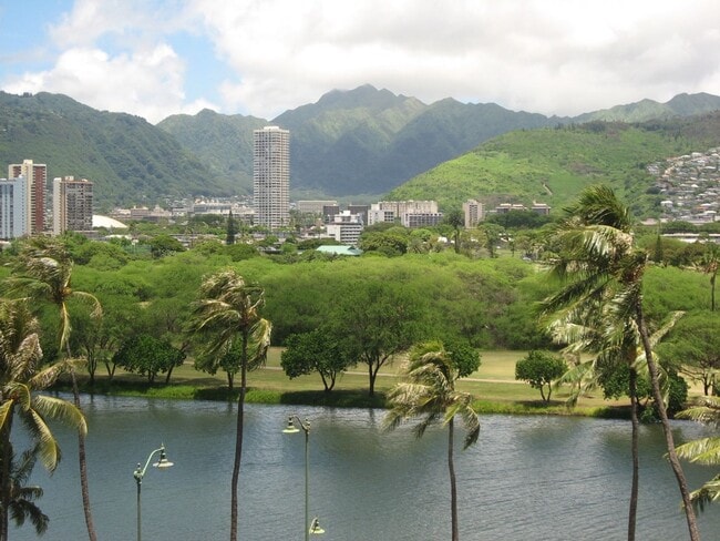 Primary Photo - 2421 Ala Wai Blvd