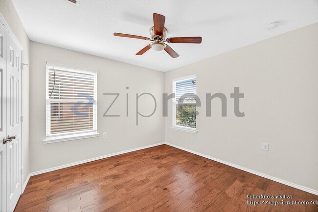 Building Photo - 7414 Bluebonnet Bay