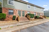 Building Photo - 4440 Dorothy Dr