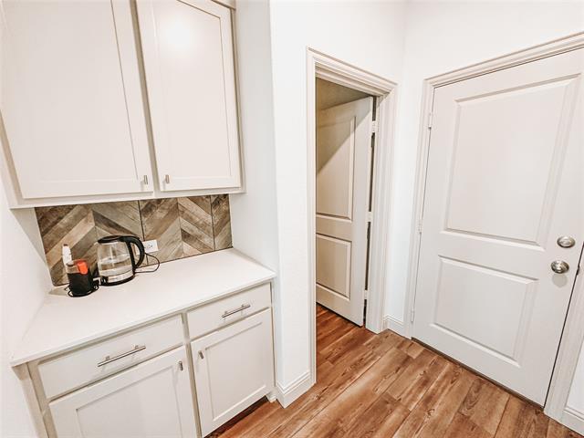Building Photo - 8913 Swallowtail St