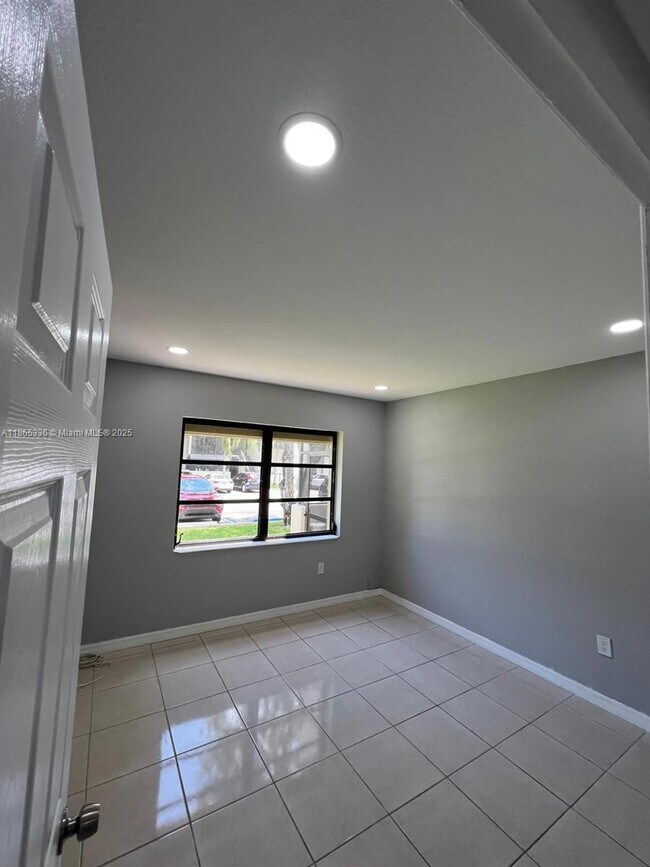 Building Photo - 7953 SW 104th St