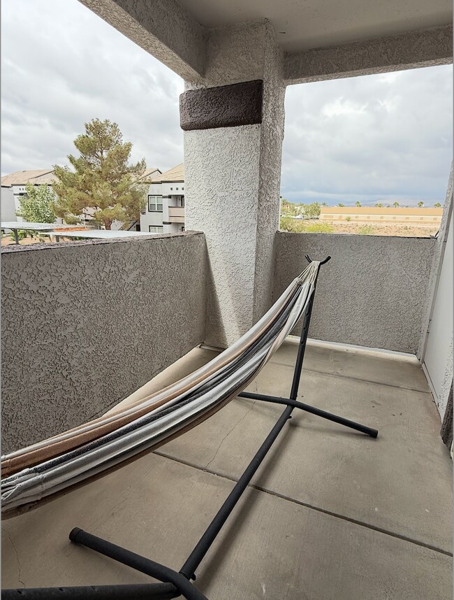 Building Photo - 7255 W Sunset Rd