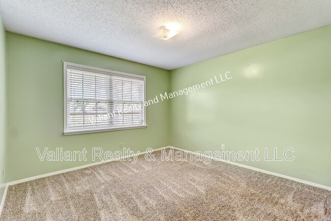 Building Photo - 6271 Townsend Rd
