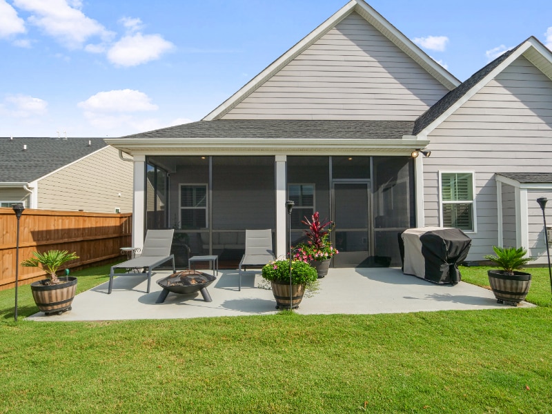 Building Photo - 1663 Jessamine Dr