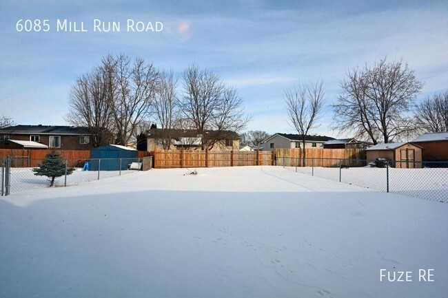 Building Photo - 6085 Mill Run Rd