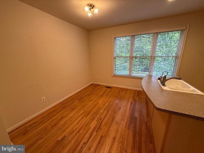 Building Photo - 12174 Chancery Station Cir