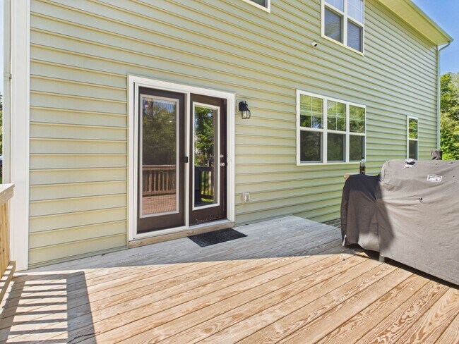 Building Photo - 5701 Brailen Dr