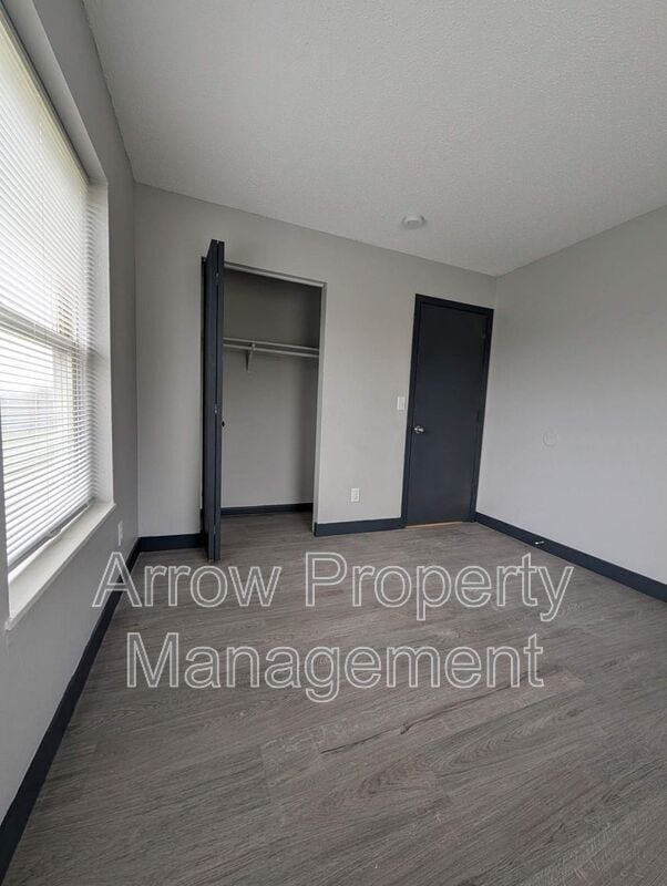 Building Photo - 1216 S 2nd St