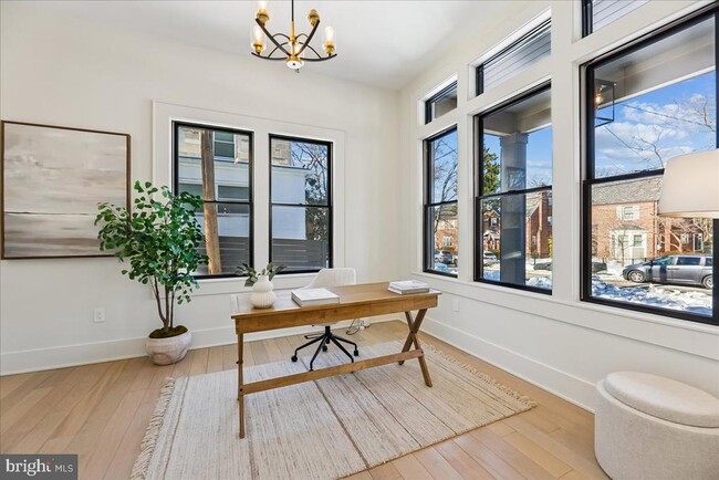 Building Photo - 4428 Albemarle St NW