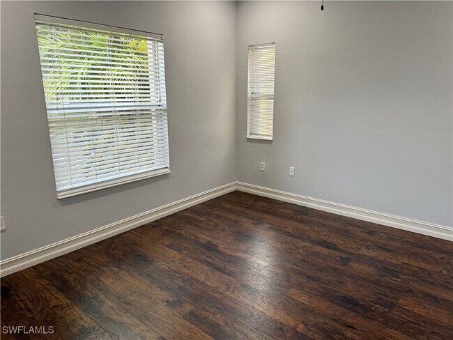 Building Photo - 8153 Sanctuary Dr