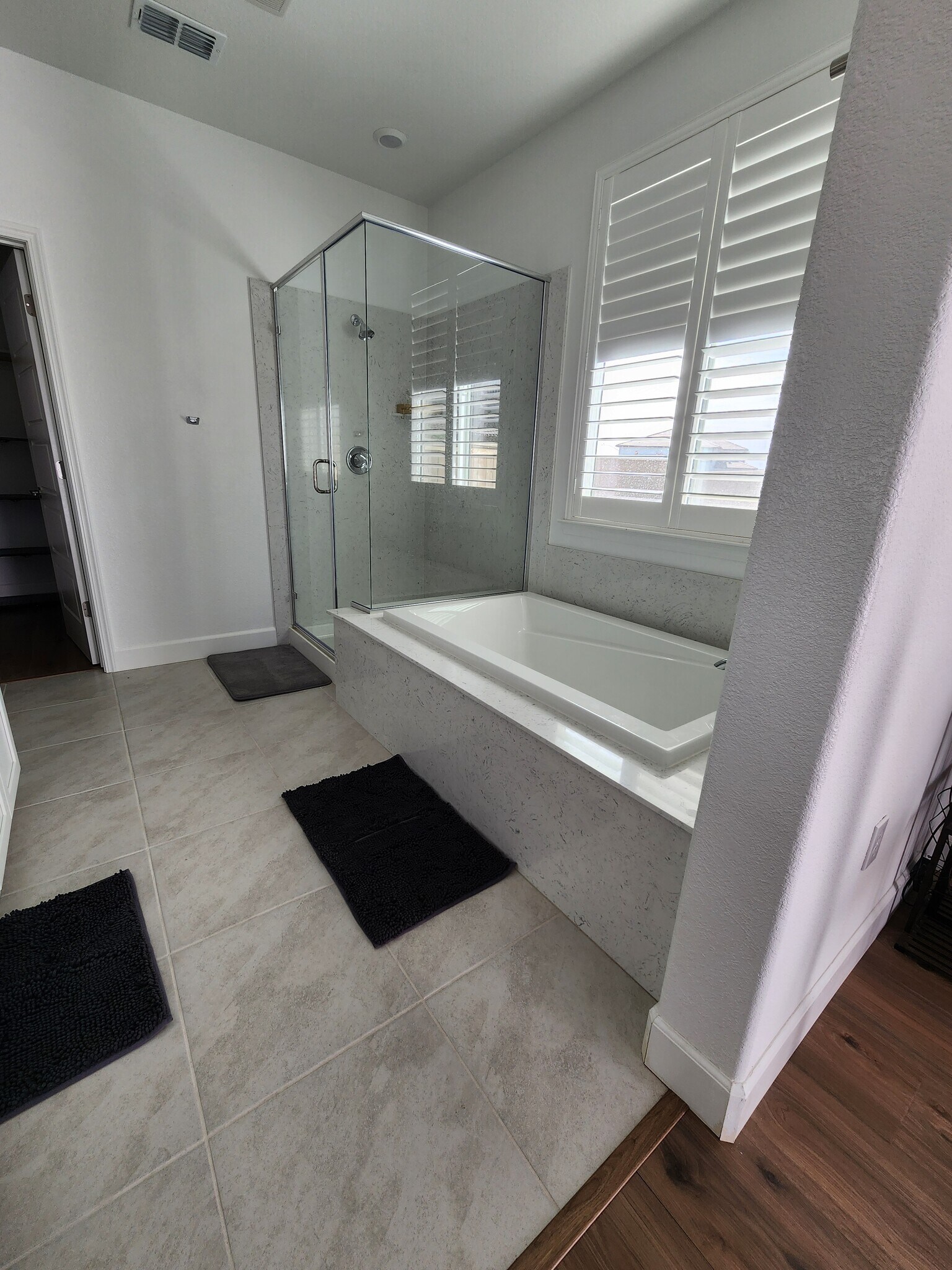 Building Photo - 4054 Azul Way