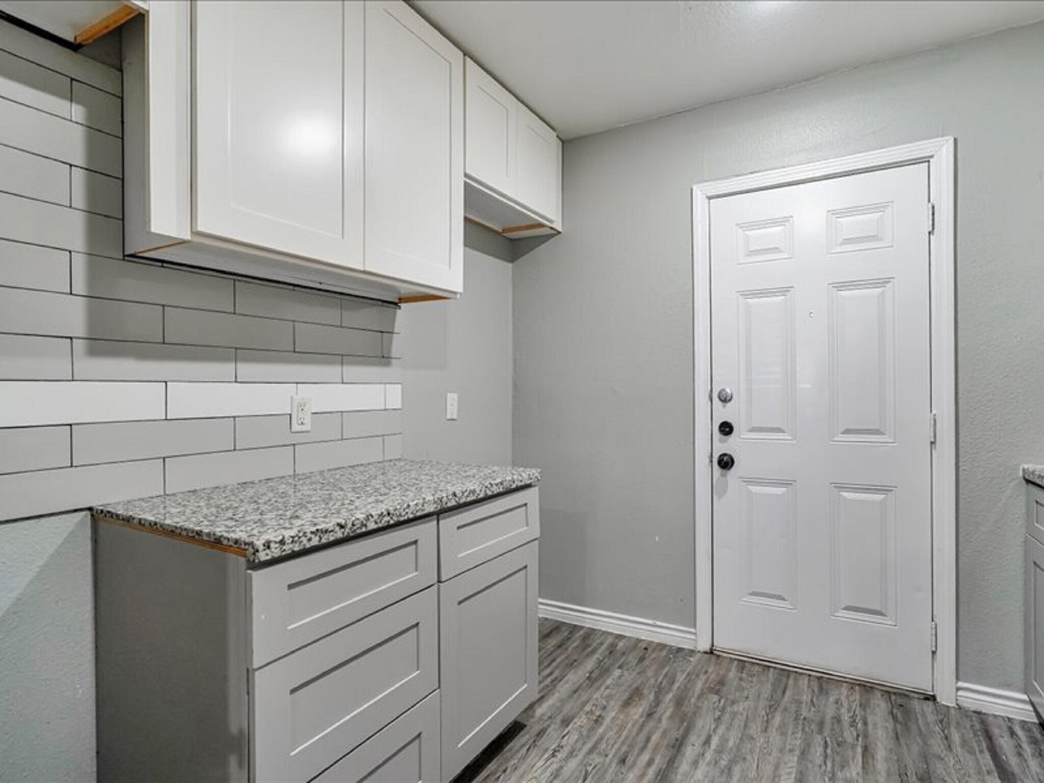 Building Photo - 5149 Lavender St