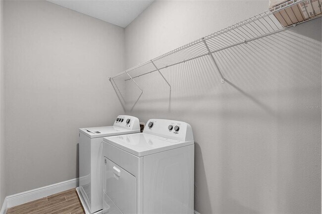 Building Photo - 6477 Cyrils Dr