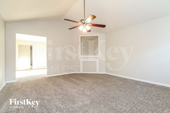 Building Photo - 213 Klinetop Dr