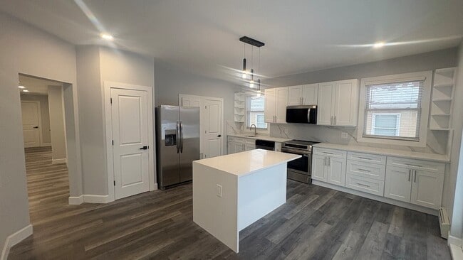 Building Photo - 1-64 Beach 124th St