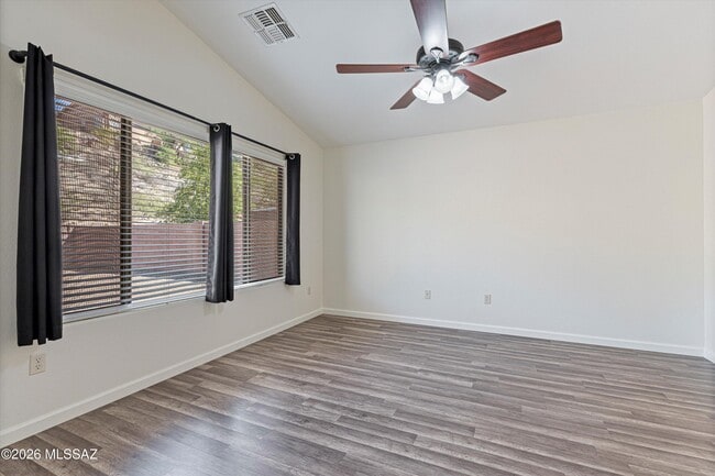 Building Photo - 60958 Cantle Ct