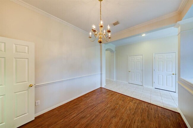 Building Photo - 3203 Amerson Dr