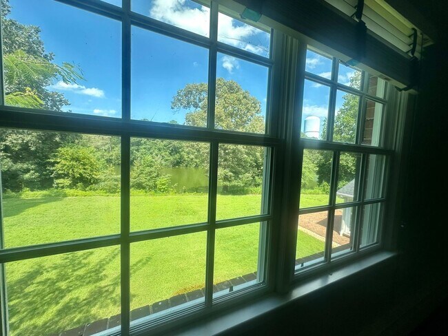 Building Photo - Reduced & Ready NOW! WATERFRONT Home in Wi...