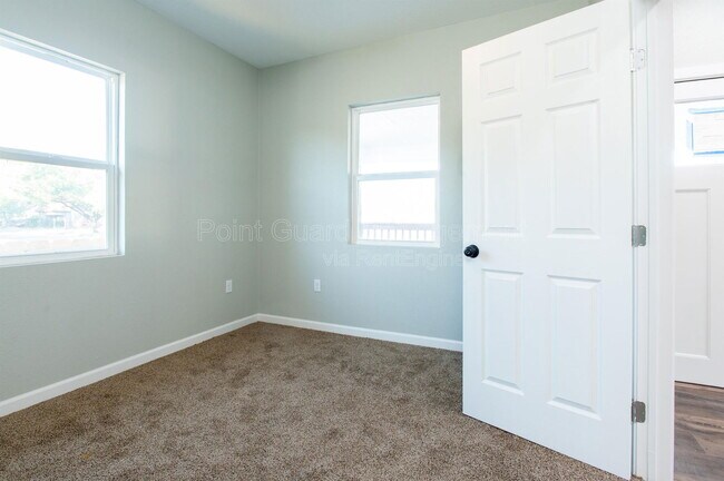 Building Photo - 1601 S Pattie St