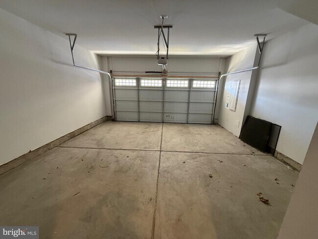 Building Photo - 620 Leigh Wy.